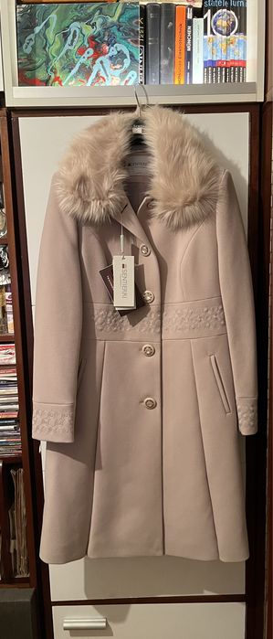 Palton nou Santierri