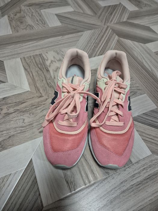 Дамски маратонки New Balance