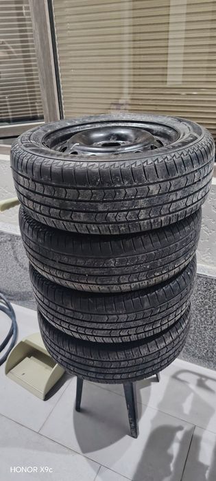 Продаётся шины с дисками 4 шт R 14