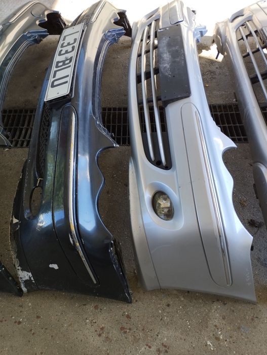 Предна броня за Мерцедес С-клас,w203