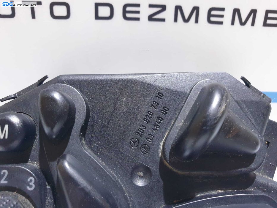 Panou Consola Comutator Buton Butoane Reglaj Electric Scaun Stanga Sofer Mercedes Clasa C Class W203 2000- 2007 Cod 2038207310