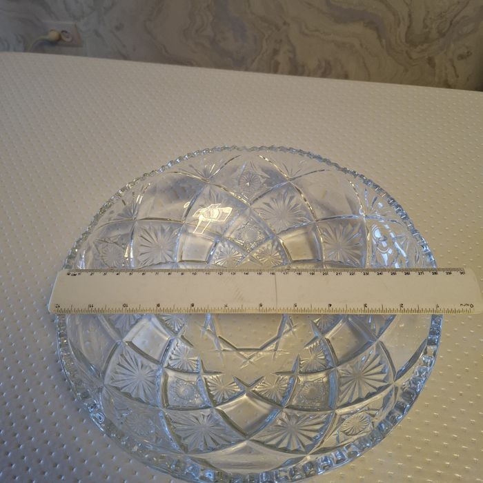 Фруктовница и вазы