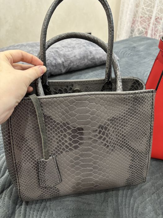 Продам сумку кожанную