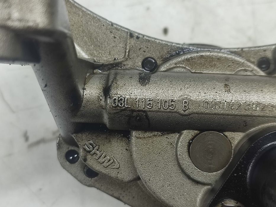 Pompa ulei 1.6 TDI CAY 03L115105B Audi A3 8P/8PA [2th facelift] [2008