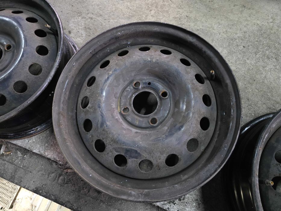 Железни джанти 15 - Nissan Micra