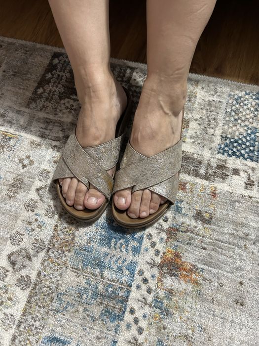 Продам сланцы женские