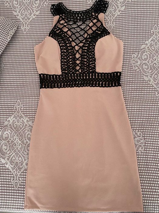 Къса рокля-стандартен размер