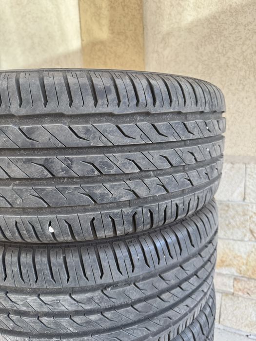 225/50/17 Semperit DOT 0422