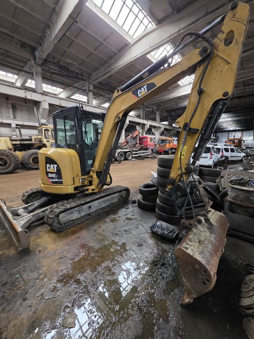 Miniexcavator Caterpillar 304E2 CR