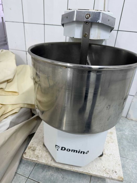 Echipamente Horeca - Friteuza, Bain marie, malaxor, dospitor, hota 3m / 90 cm, lazi congelator