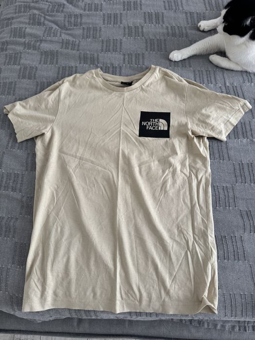 tricouri, blugi, sosete