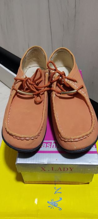 Ботинки удобные новые