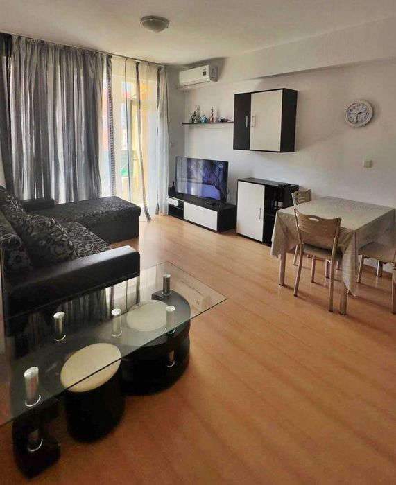 Обзаведен тристаен апартамент в комплекс ”Sunny Day 6”