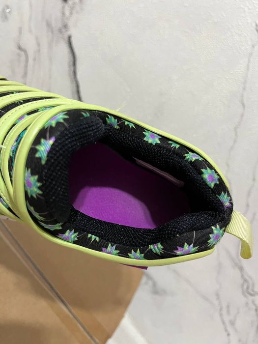 Обувь кросовки на девочку