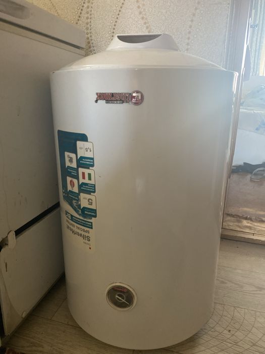 Продам аристон:)