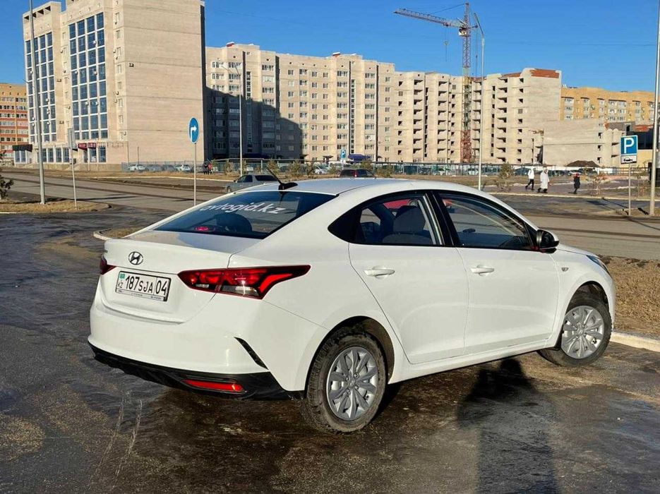 Продам авто Хундай акцент 2021