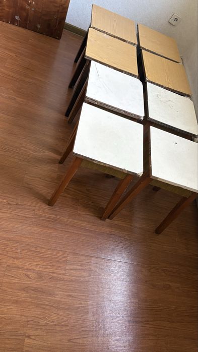 Табуретки прочные деревянные