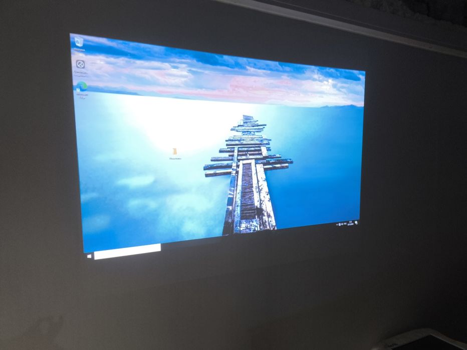 Продам проектор Optoma