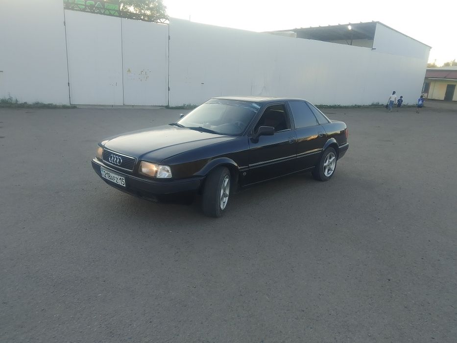 Продам Ауди 80 б4