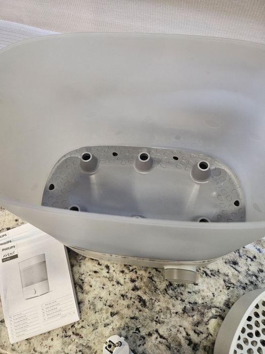 Philips AVENT стерилизатор Premium с функция за изсушаван + подарък