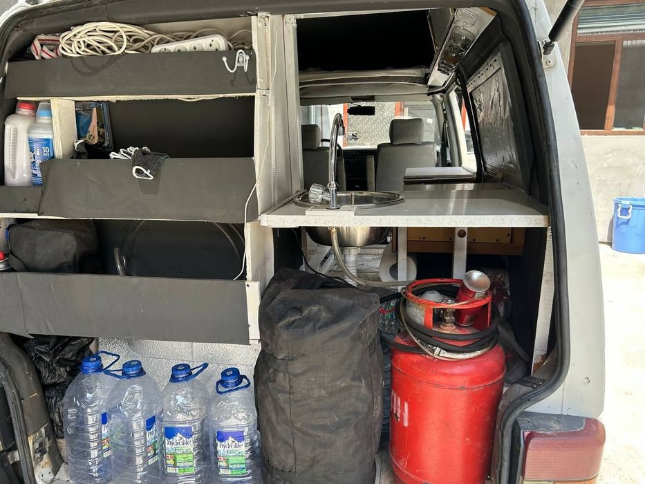 Автодом на базе фолцваген траснспатер