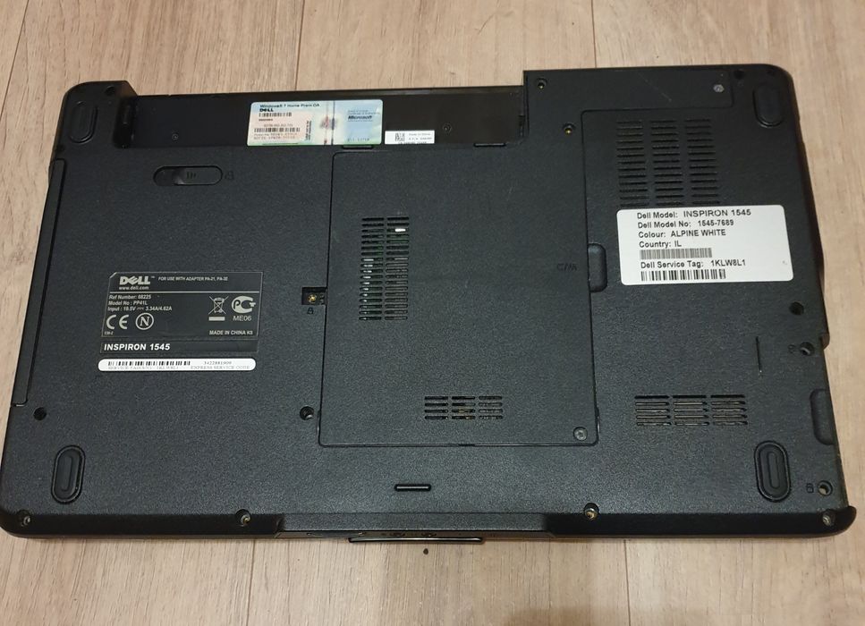 Ноутбук на запчасти.