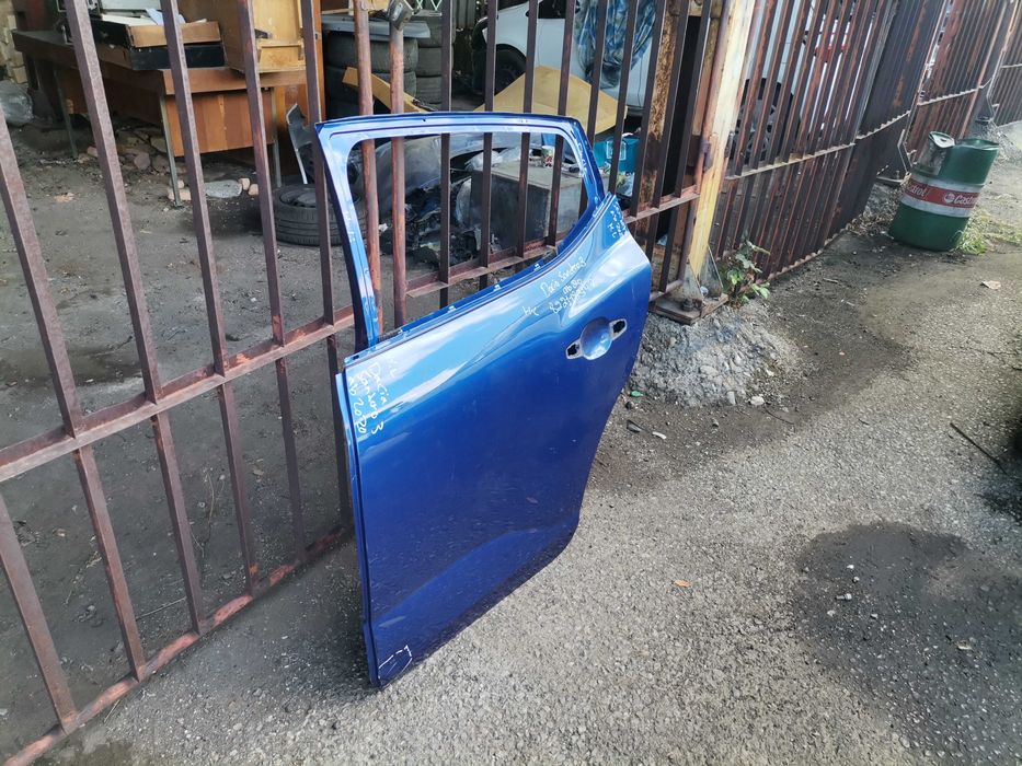 Задна лява врата за Dacia  Sandero 3 2021г,2022г,2023г,2024г.