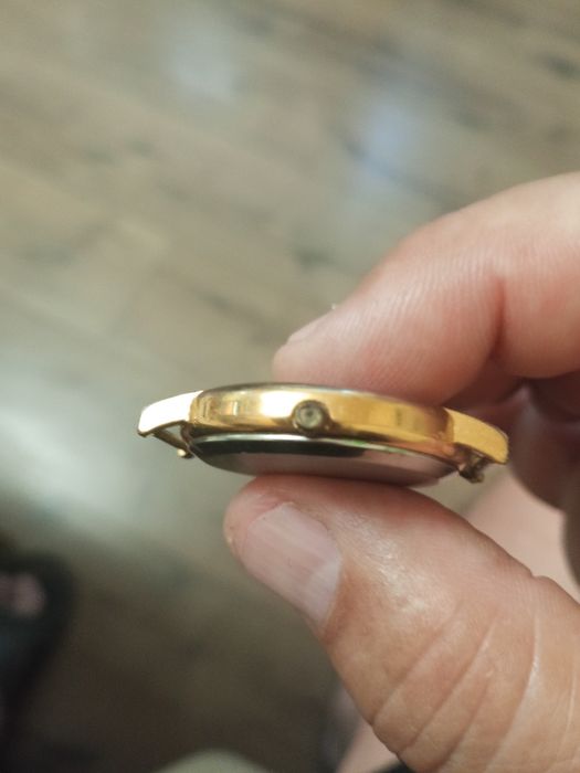 Часовник Junghans solar 1