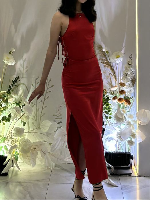 Красное платье Zara