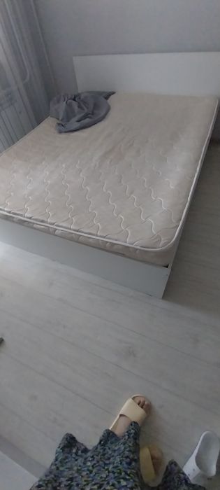 Продам  кровать  с матрасом