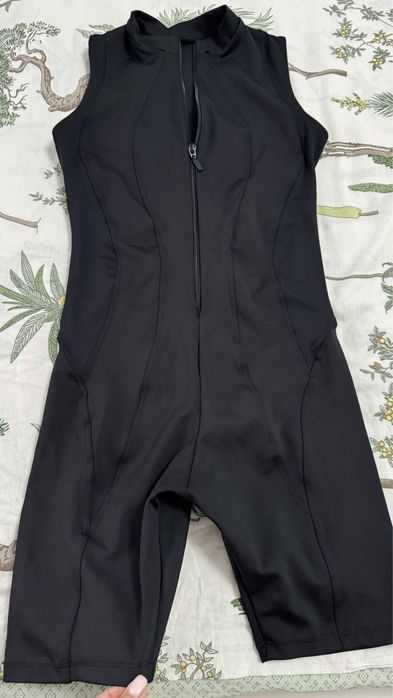 Комбинезон для фитнеса