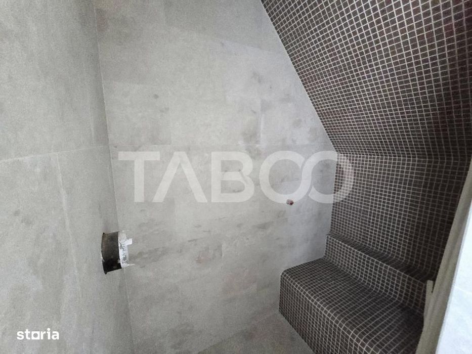 Casa individuala de vanzare teren 852 mp 5 camere 2 bai Selimbar Sibiu
