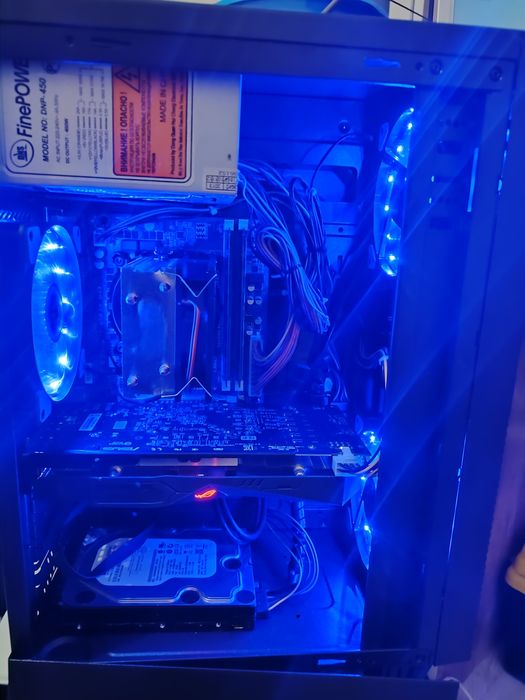 Видеокарта AMD RX 560