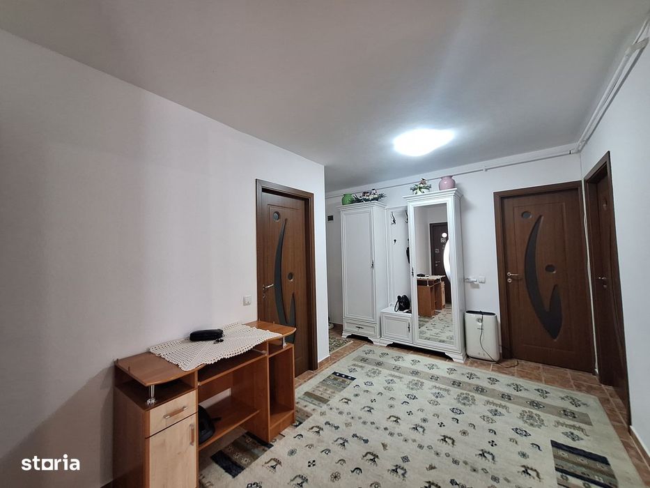 Apartament confort sporit, 90 mp, parcare, etajul 1, zona Muzeul Apei