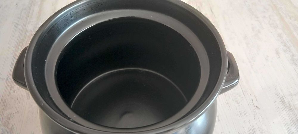 Керамичен съд /тенджера / за готвене 3,5 л