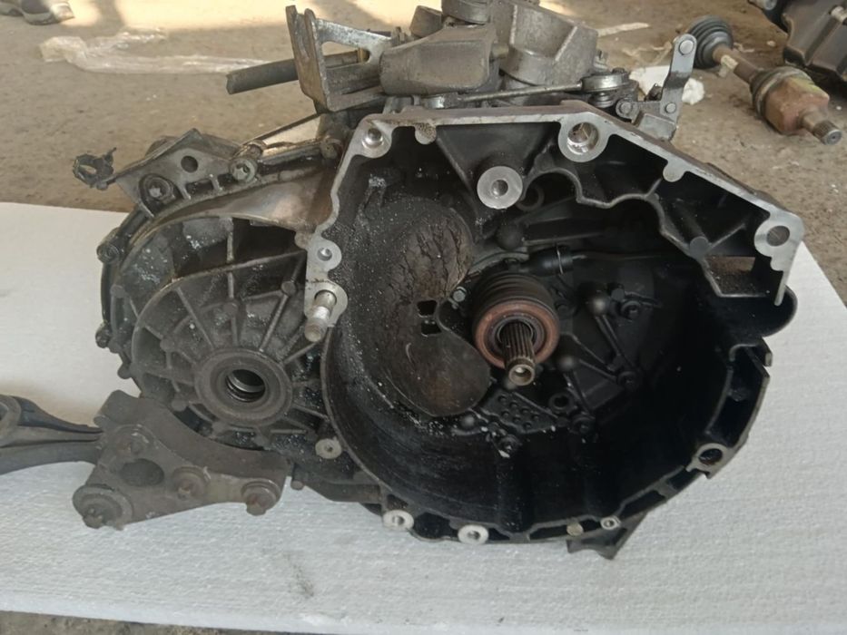 Cutie viteze manuala Alfa Romeo Giulietta, fiat doblo, bravo 1.4 Turbo Benzina C635.6.35.12 C63563512 55215984