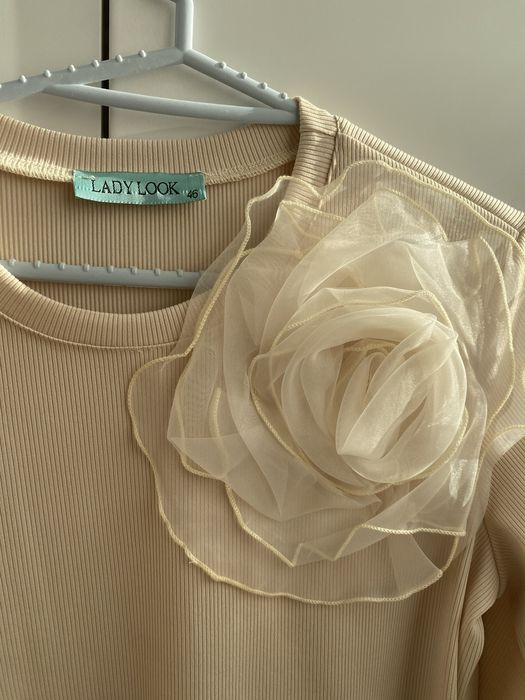 Кофточкая нарядная женская