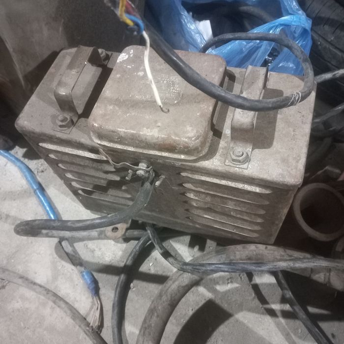 Продам шлифовальный вибриратор аппарат с трансформатором 380/36 вольт.