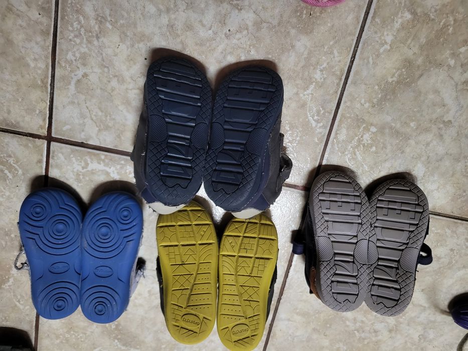 Încălțăminte copii măsura 24