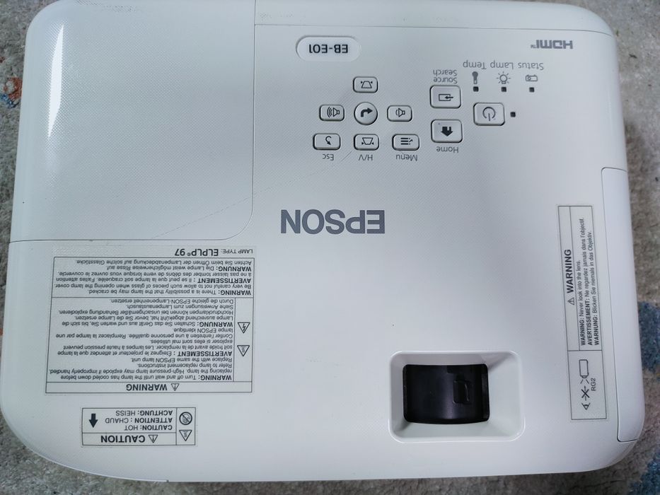 Проектор Epson EB-E01