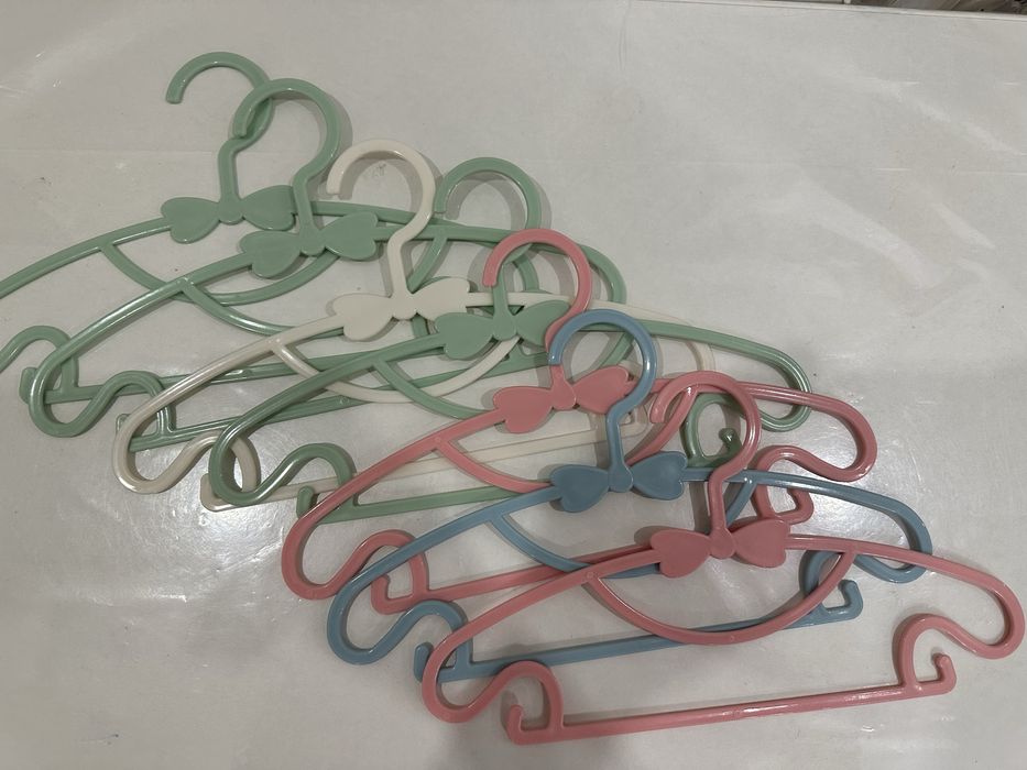 Детские вешалки.
