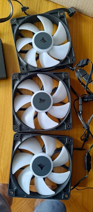 Ventilatoare Corsair RS120 ARGB
