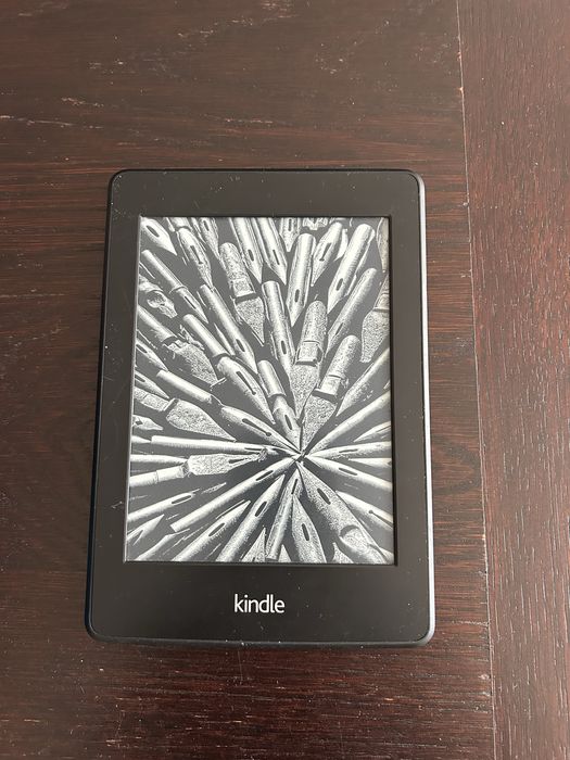 Kindle Paperwhite gen 10  Kobo Aura
