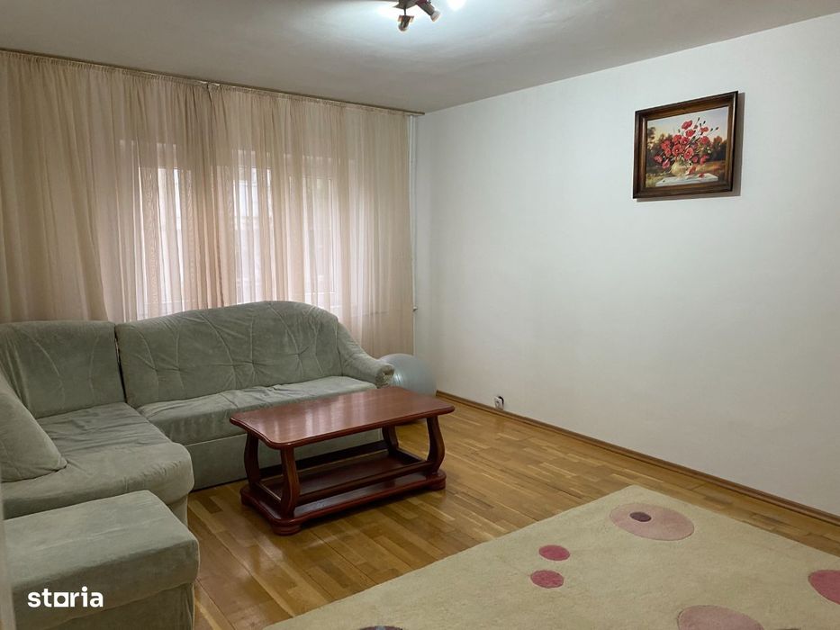 Apartament 3 camere ,str Moldovei — fotografia 1