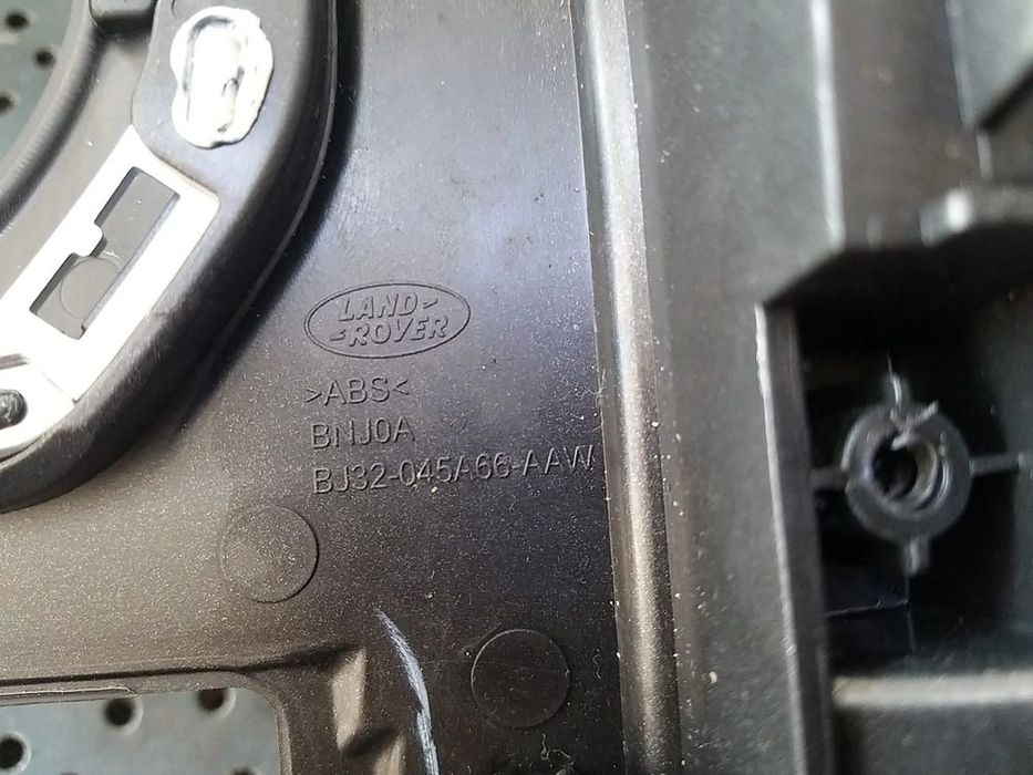 Rama consola centrala land rover range rover evoque l538 bj32045a66aaw bj32045k08a