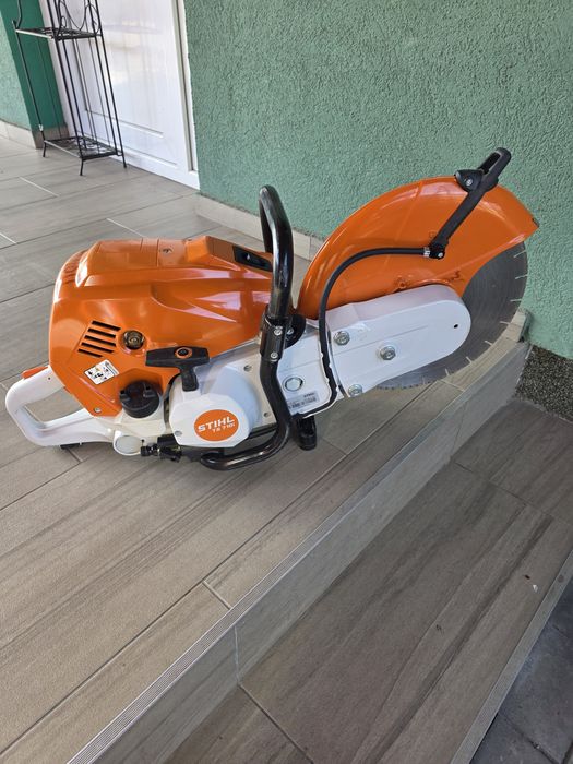 STHIL  TS  700 i .