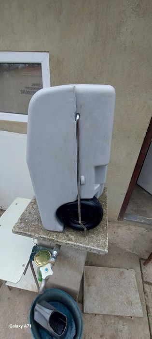 Резервоар за отпадни води за кенпер или каравана  FIAMMA 23 L.