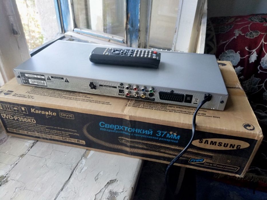 DVD-проигрыватель Самсунг DVD-P356KD (функция караоке), в коробке