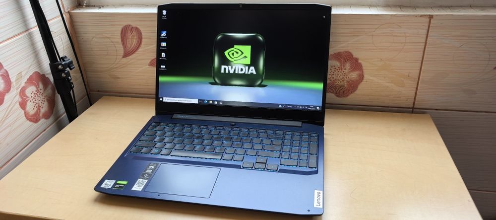 Laptop Lenovo Gaming 3_i5-10300H_16GB DDR4_GTX 1650 4GB_SSD 512GB_BLUE
