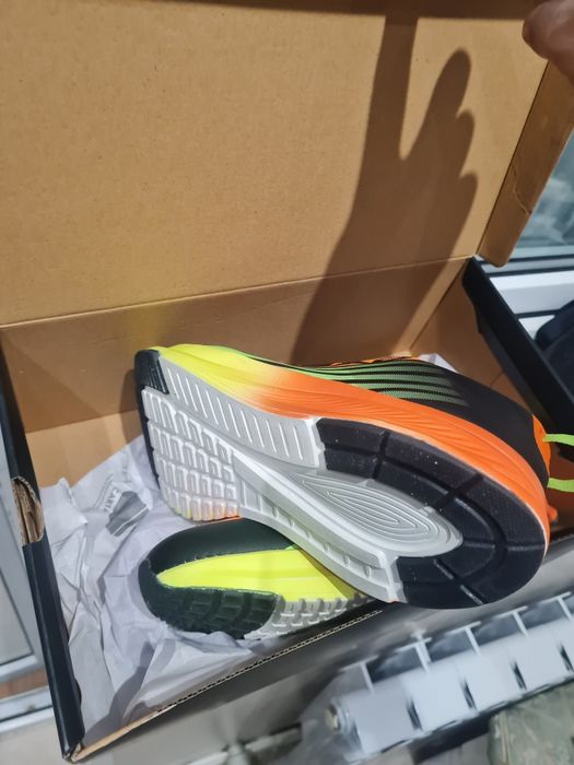 Кросовки HEAD новые